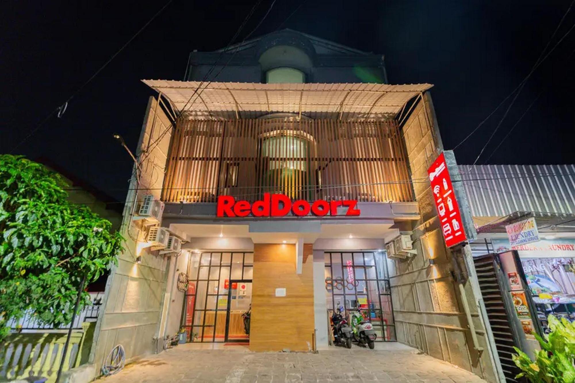 Reddoorz @ Manukan Surabaya Exterior photo